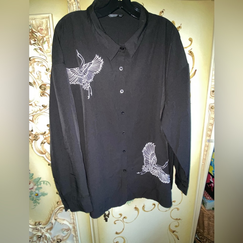 Black Long Sleeve Blouse By Shein size 3XL pre owned beautiful white embroidery - Picture 2 of 10